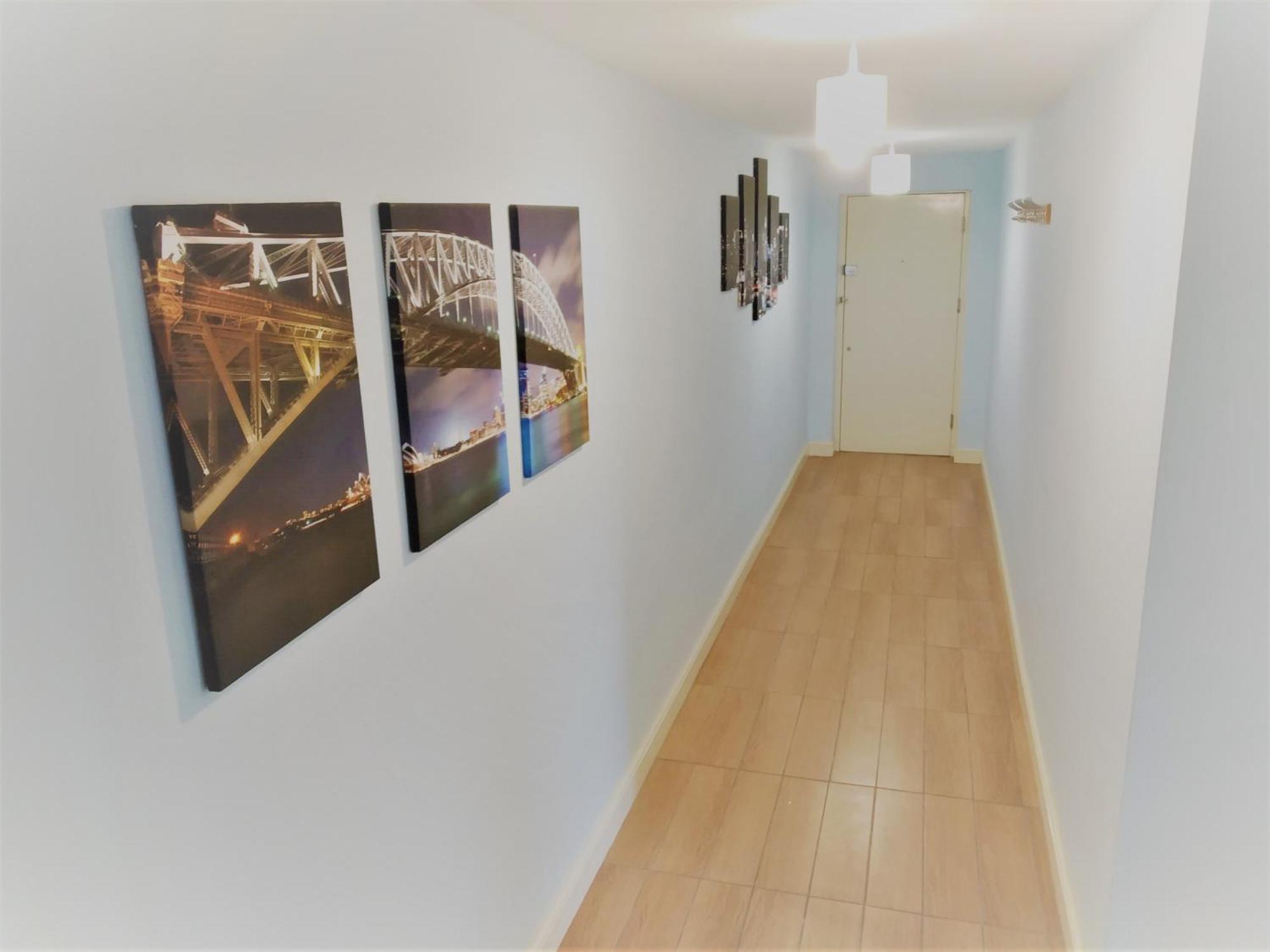 شقة 2Br Apt In Crawley W Parking - Near Gatwick المظهر الخارجي الصورة